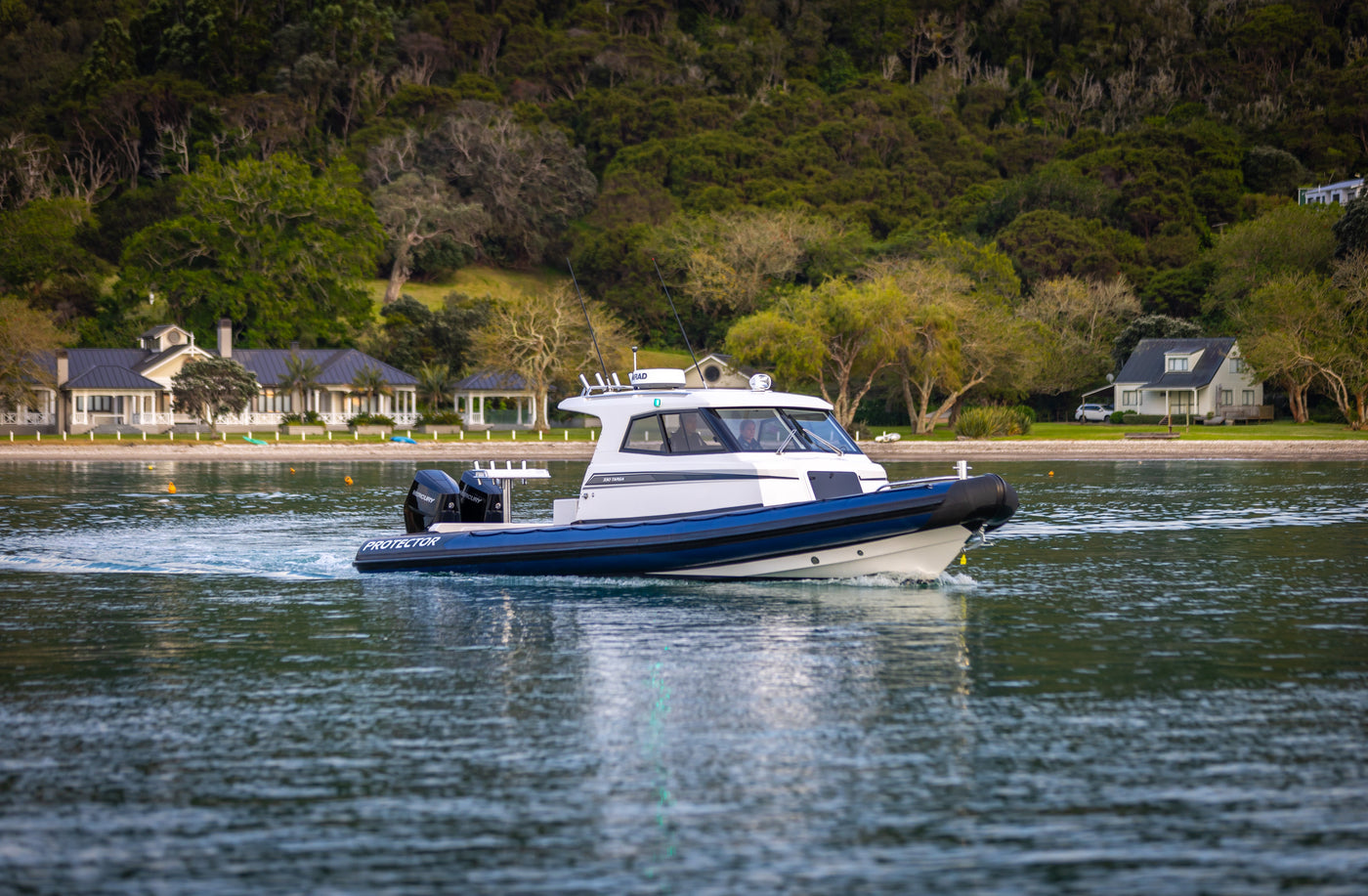 Protector Targa 330