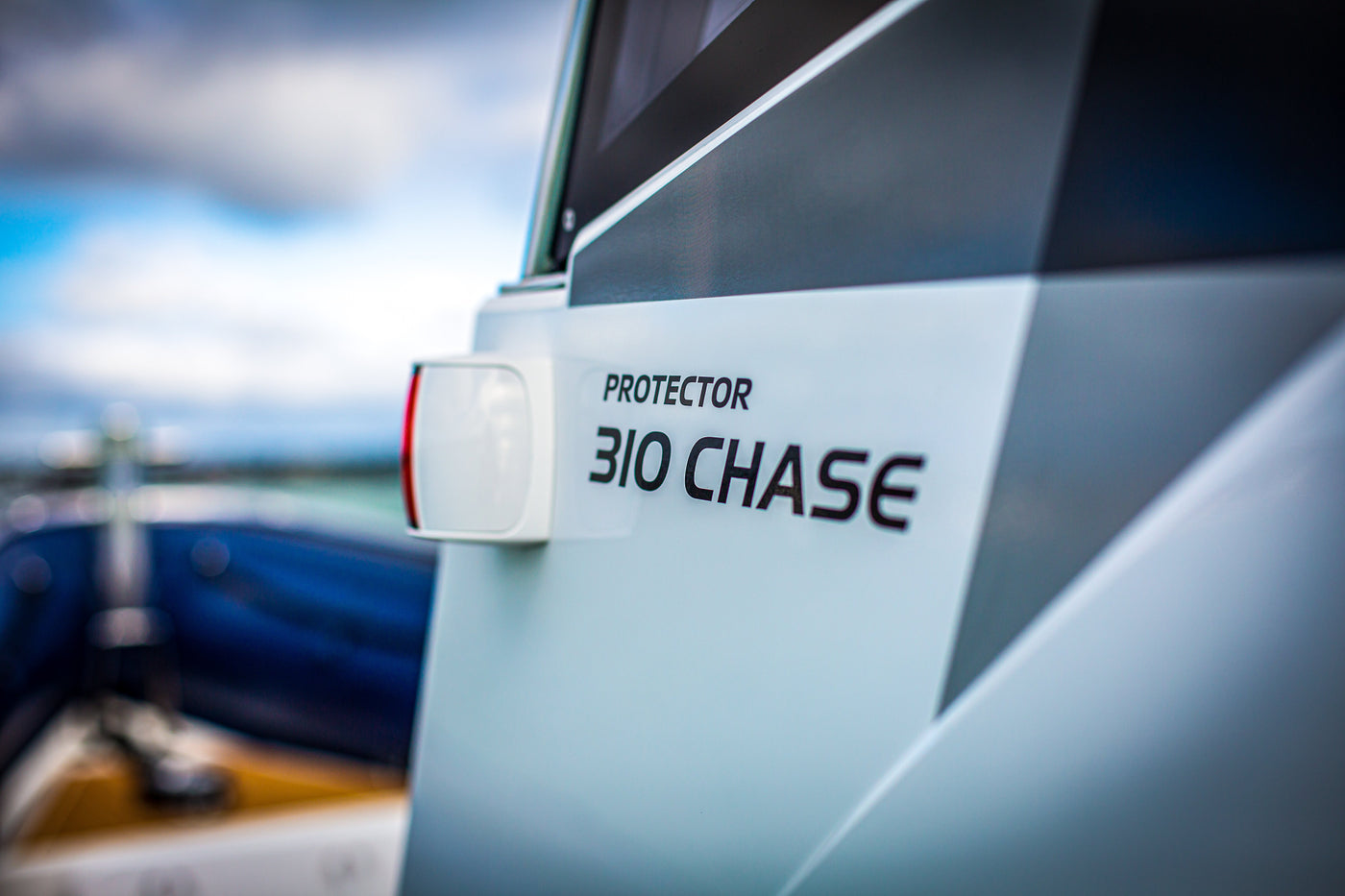 Protector Chase 310